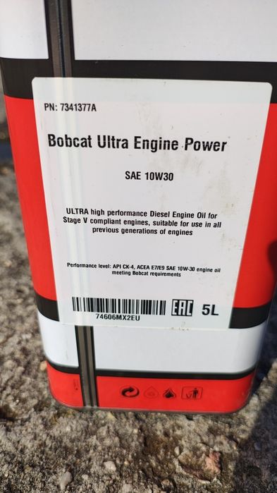 Olej silnikowy 10W30