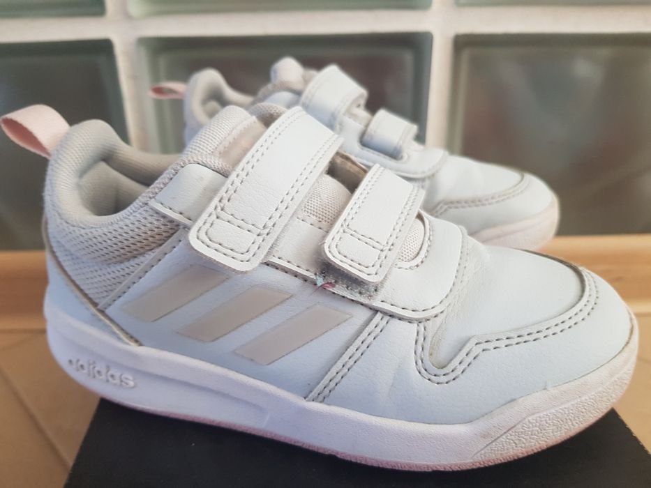 Buty Adidasy rozm. 28