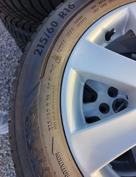 Felgi Borbet + opony 215/60 R16 ,5x108 Ford
