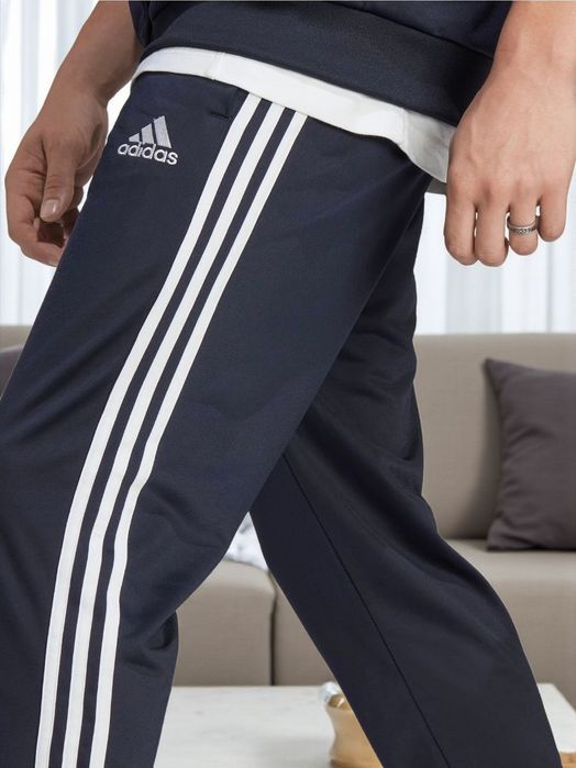 Оригінальний спортивний костюм Аdidas Basic 3-STRIPES TRICOT(Розмір М)