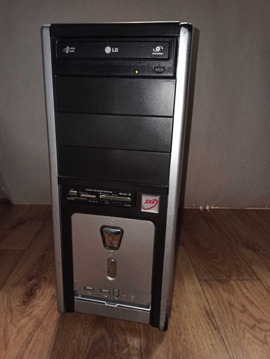 Офисний ПК с установленним Windows 10 pro