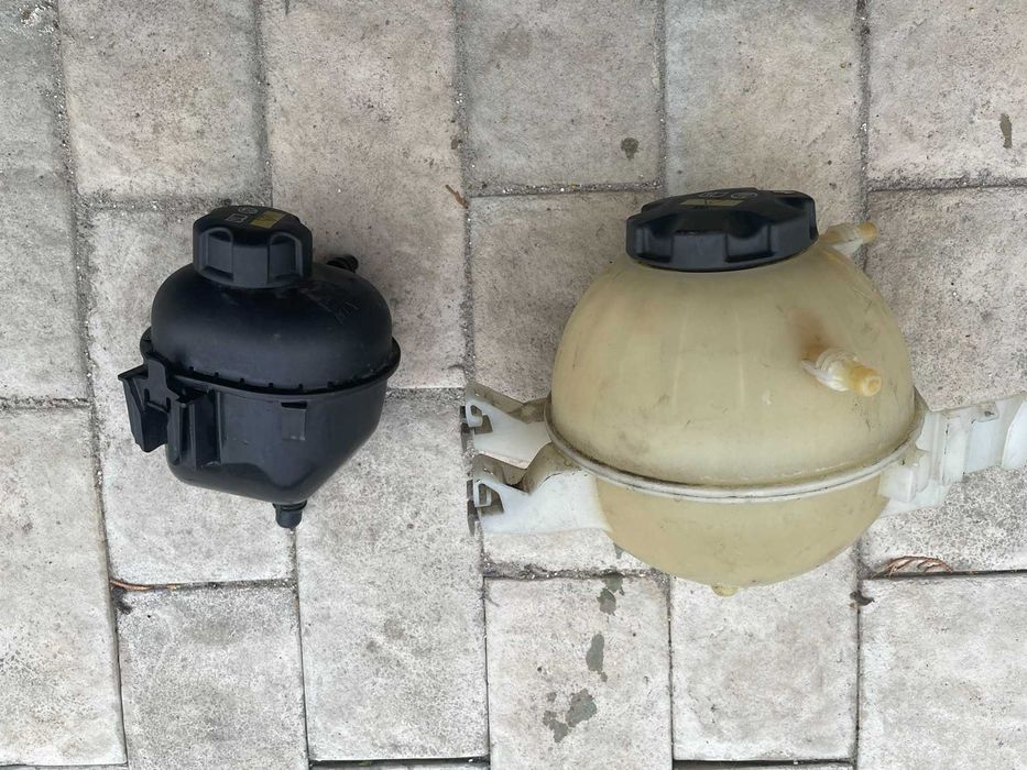 Розширювальний бачок  BMW X3 G01  17138742660 17138610661