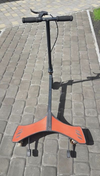 Дрифтовый трюковый самокат Razor PowerWing