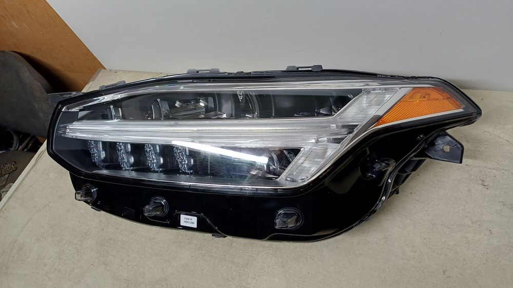 Фара Volvo XC90 2 левая в сборе Mid Led ХС90