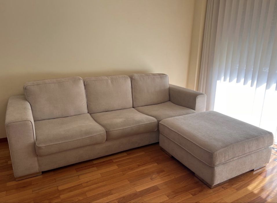 Sofá Design TGV Interiores & Puff XL