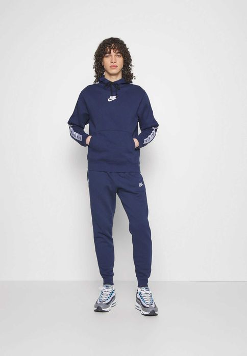 Dres Nike Sportswear Essential rozmiar L