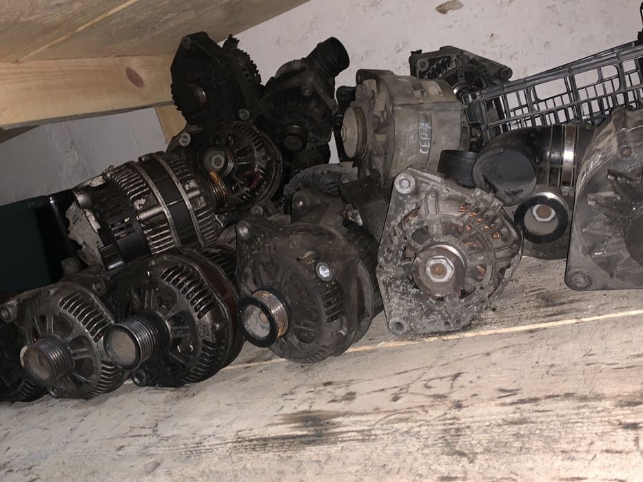 Кріплення радіатора верх Бмв подушки радіатора низ Розборка