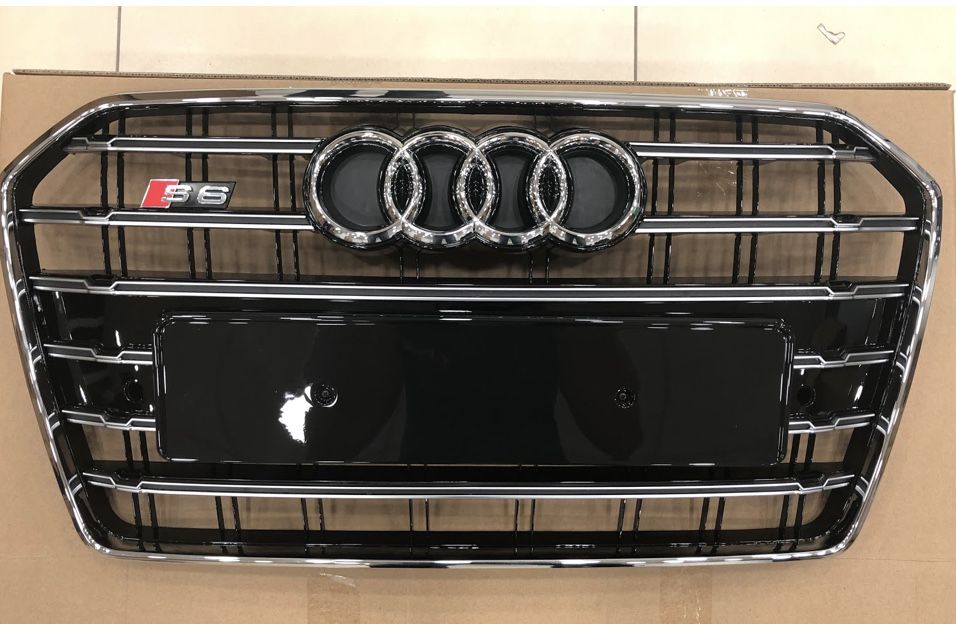 Решетка радиатора Audi A7 блек хром стиль RS S центральная