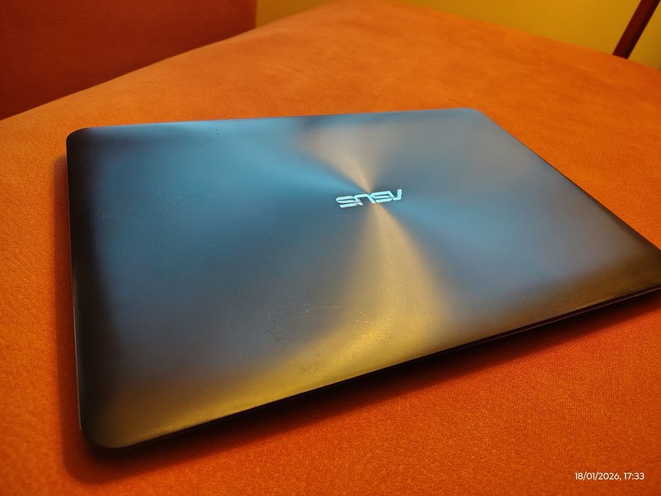 ASUS Laptop with Intel i7 Processor439920844404828161