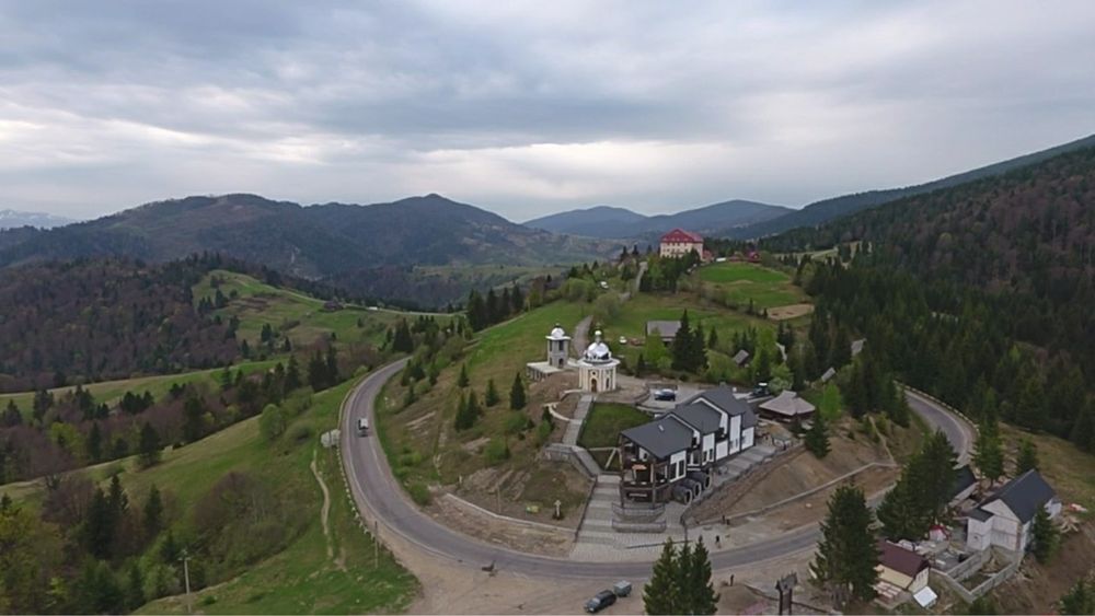 Земля на Синевирському пепевалі