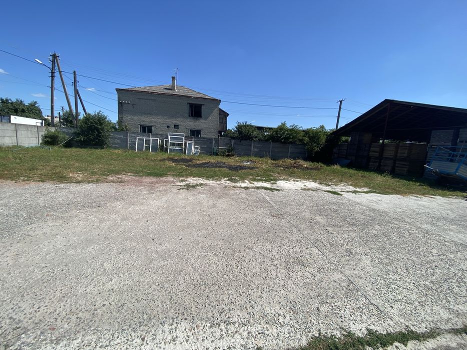 Оренда території з приміщеннями під склад і виробництво Львівська обл