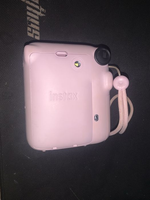 фотоапарат instax