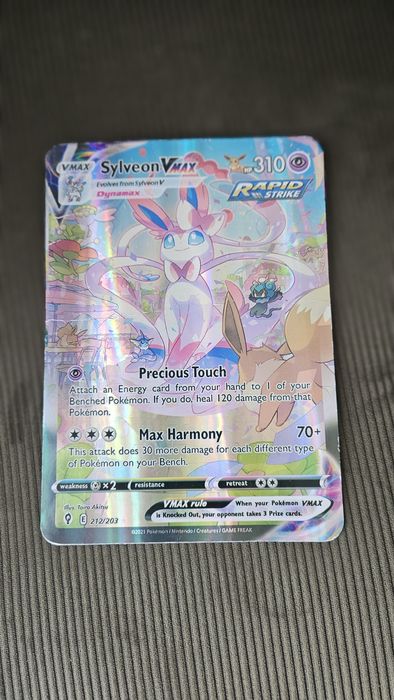 1 Karta pokemon.