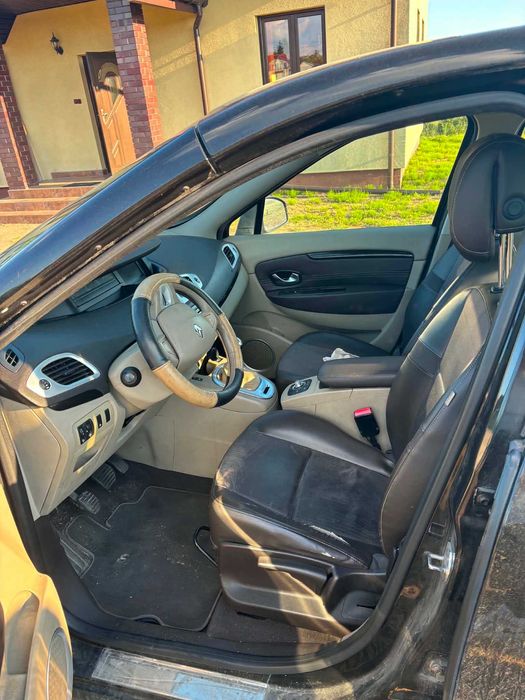 RENAULT megane scenic