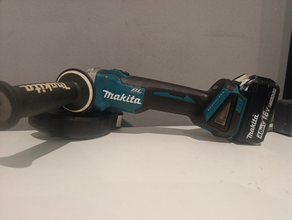 Болгарка Makita dga504