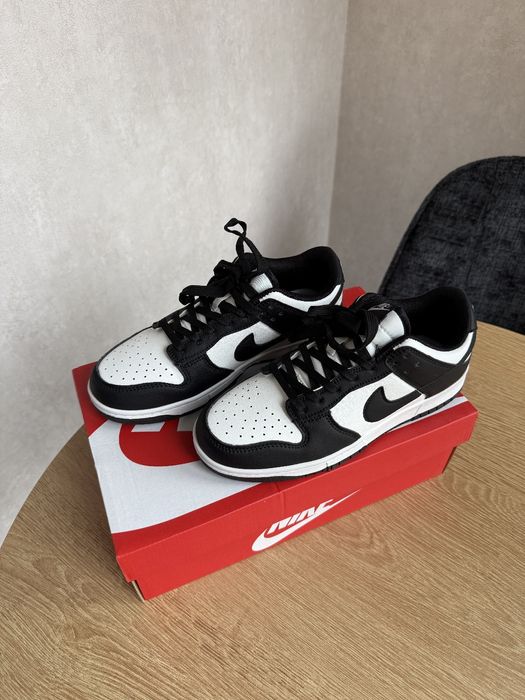 Кросівки жіночі Nike SB Dunk Low White Black