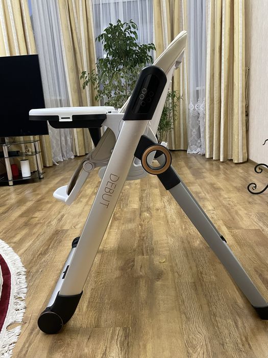 Заколисуючий центр -Стілець для годуваня  EL CAMINO DEBUT