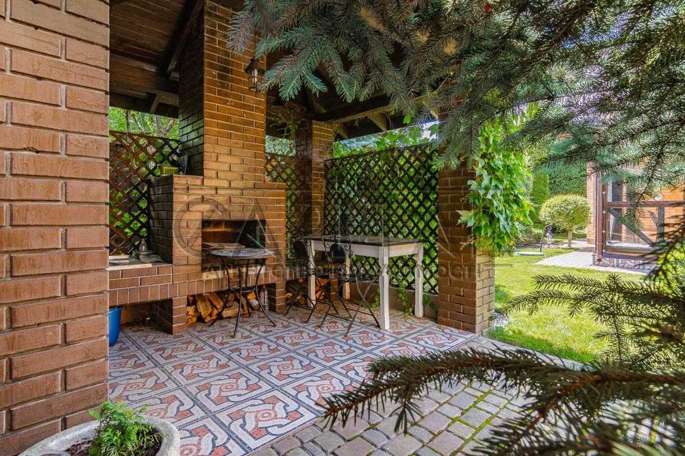 Продаж 2 будинків / басейн / с.Мархалівка, Гатне , Чабани / Терміново