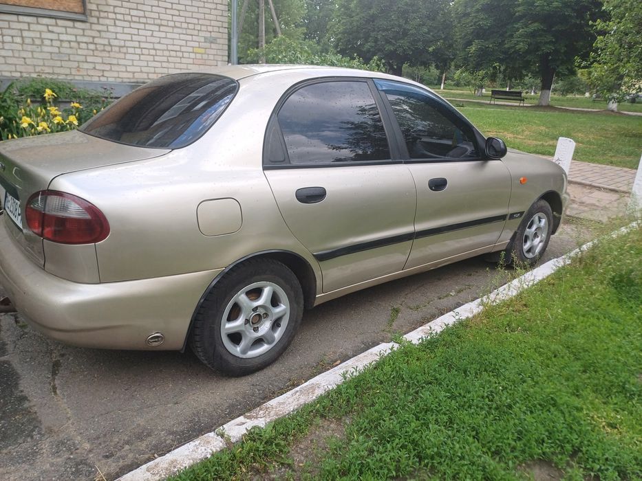 Део ланос с газом