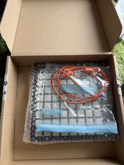 Launchpad mk2  z kablem