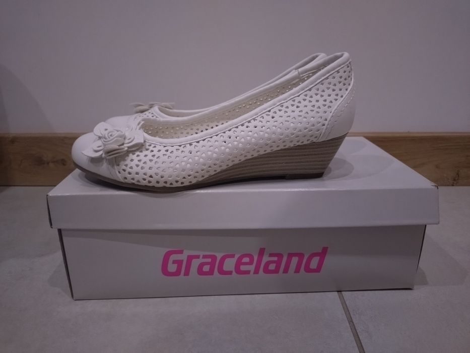 Buty czółenka baleriny białe 37