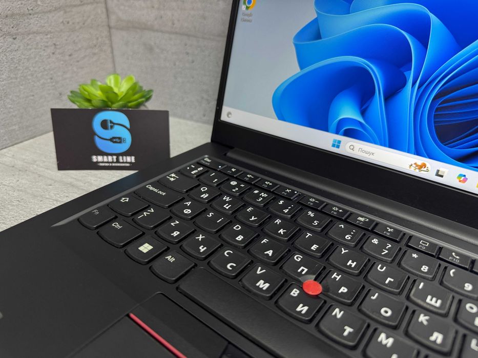 Стильний ноутбук Lenovo E14 Gen 3/Ryzen 3/8 ddr4/256 ssd/14 FullHD ips