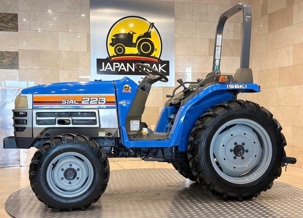 Iseki Sial 223 (TF-223), Wspomaganie, Napęd 4x4, Pisemna Gwarancja
