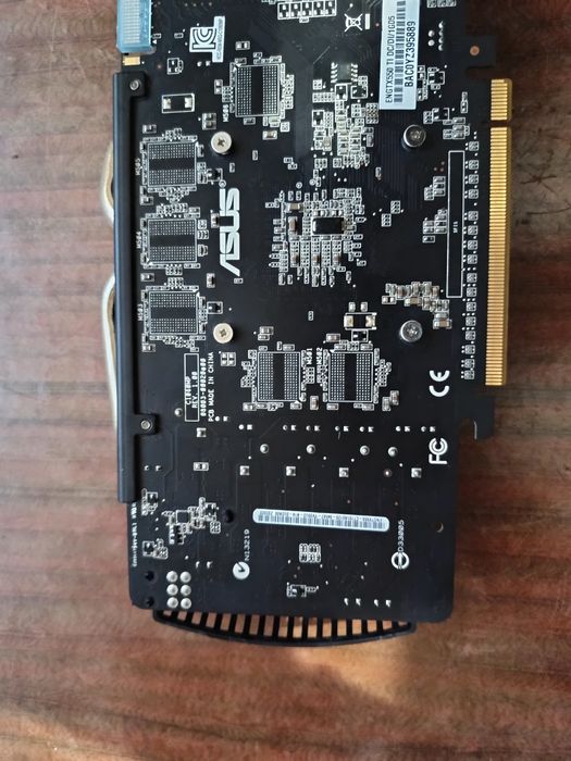 Відеокарта GTX 550 ti 1 gb