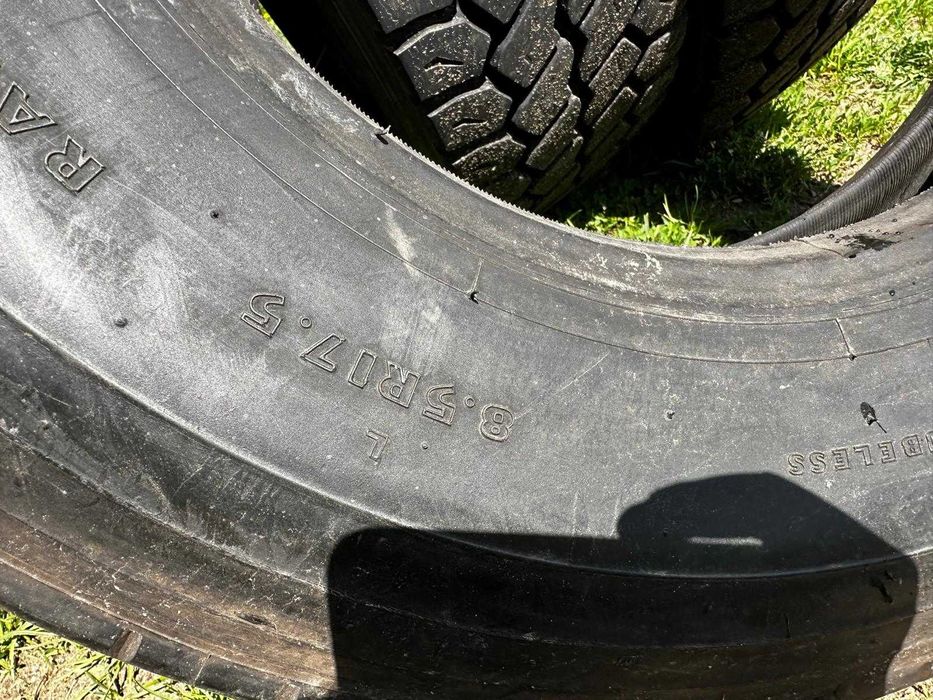 8.5 R17.5 Opony Nalewane 8.5-17.5 8.5/17.5 Bieżnikowane