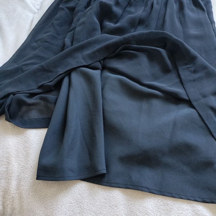 Czarna sukienka rozmiar 38