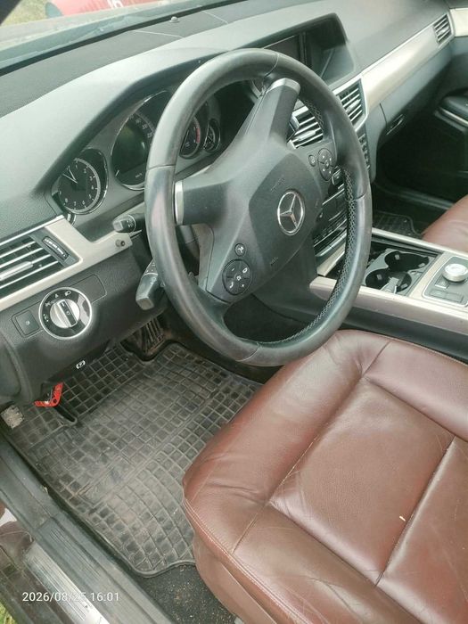 Mercedes w212 avantgarde na części 2011 rok