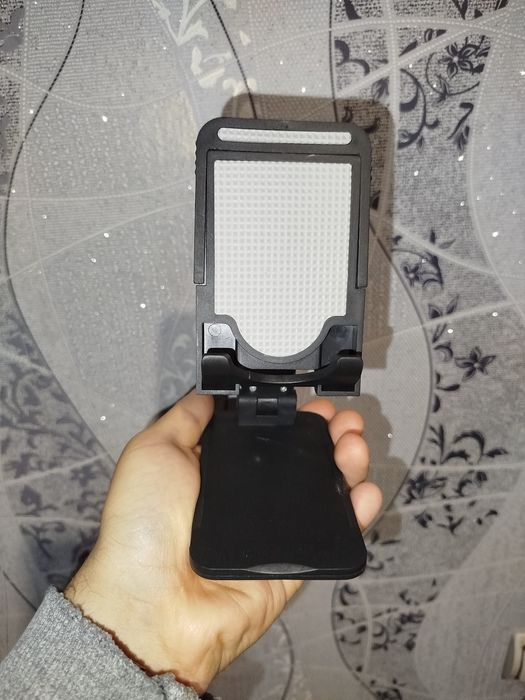 Подставка под телефон