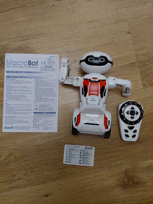 Interaktywny robot macro bot silverlit