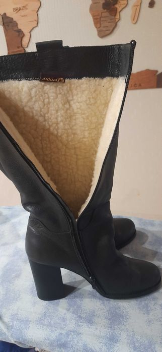 Зимові жіночі чоботи