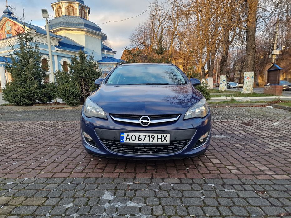 Opel Astra J 2013 1.7