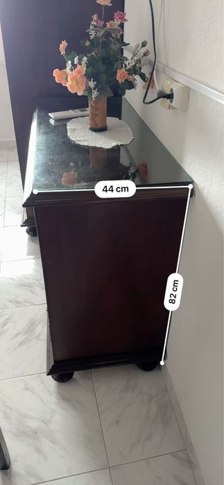 Cómoda e roupeiro- mogno