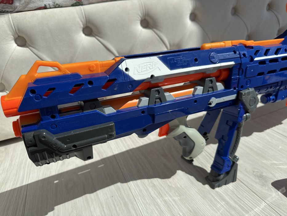 Nerf   бластери