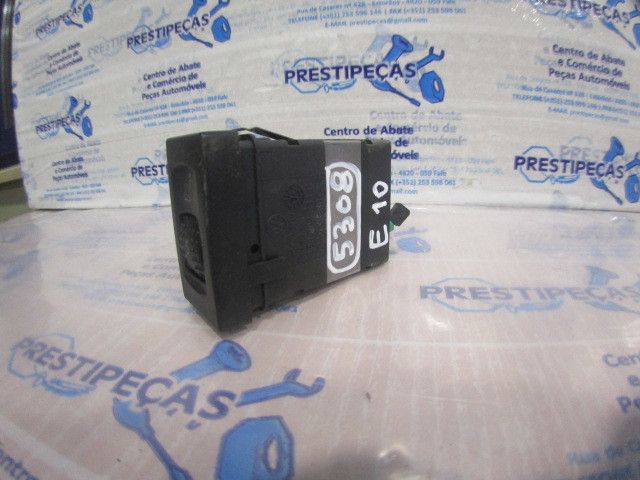 Botão / interruptor aquecimento de bancos VOLKSWAGEN Passat (3B3)