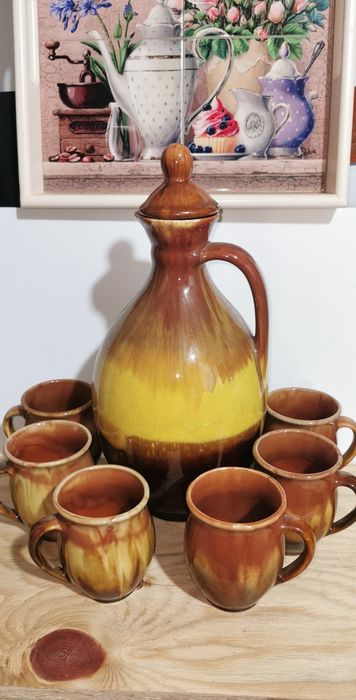 Кувшин и чашки Васильковская Майолика