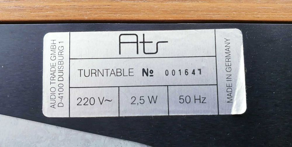 Gira-Discos Thorens/ATR TD 160 com braço SME 3009