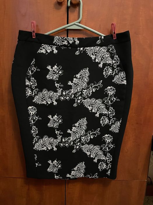 Продам чёрную юбку карандаш