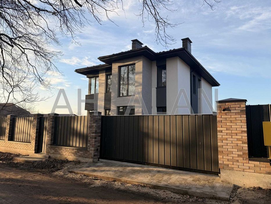 Без комісії. Продаж будинка 187 м2 в с. Чабани. Київська область
