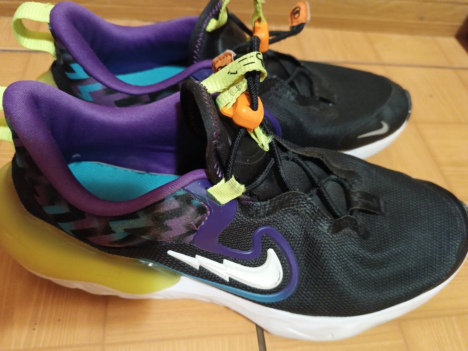 Кросівки жіночі Найк