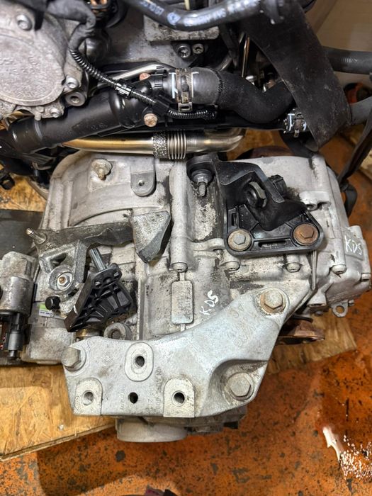 Caixa de Velocidades Seat Leon 1P/VW Caddy/Passat/Golf V 2.0TDI Ref: KDS
