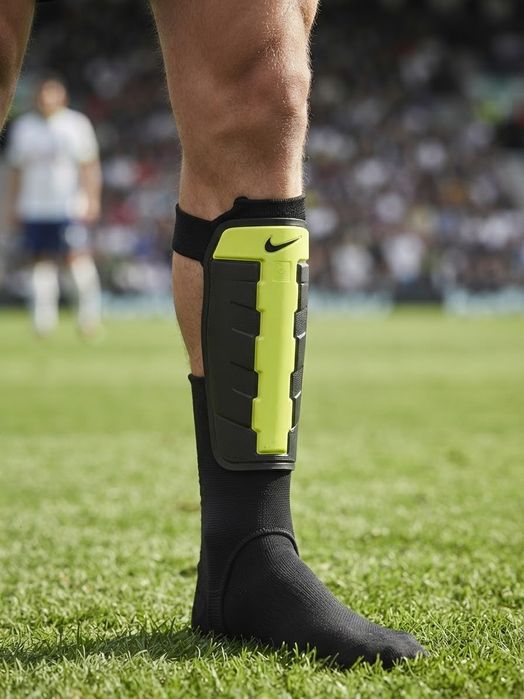 Proteção ao gêmeos ou caneleira Nike