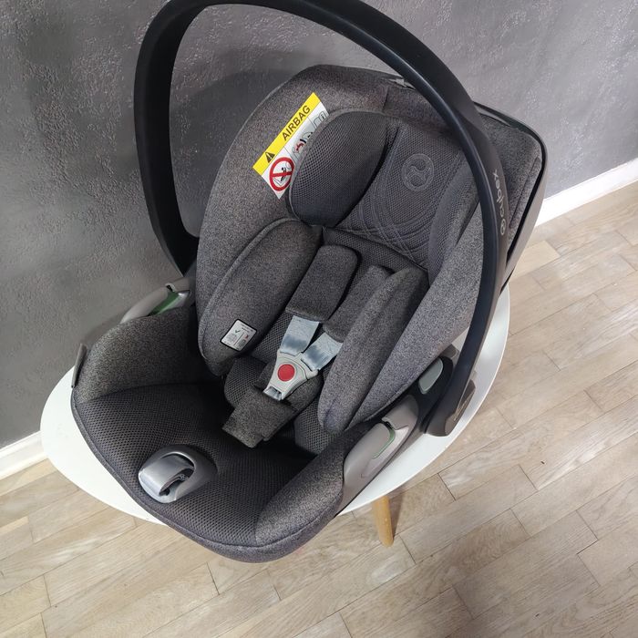 Cybex cloud T+ grey 360°