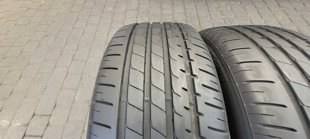 215 /50 R 17  Lassa