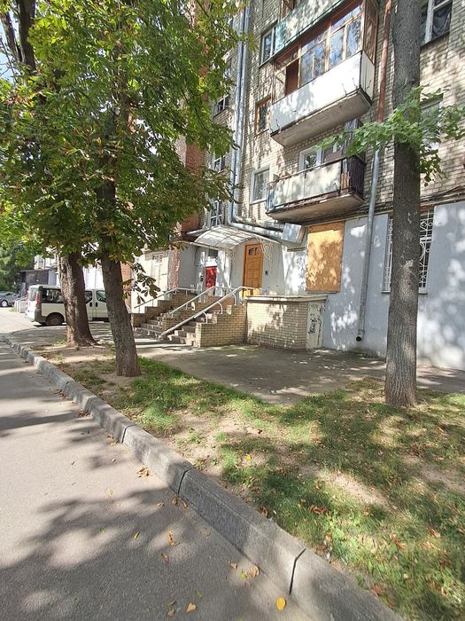 Продажа Помещение 200 м2 П.Поле