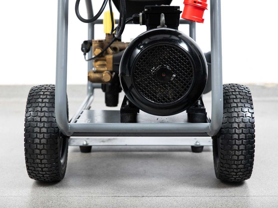 MYJKA CIŚNIENIOWA KARCHER HD 16/15-4 CAGE 1600l/h 150bar 9500 netto