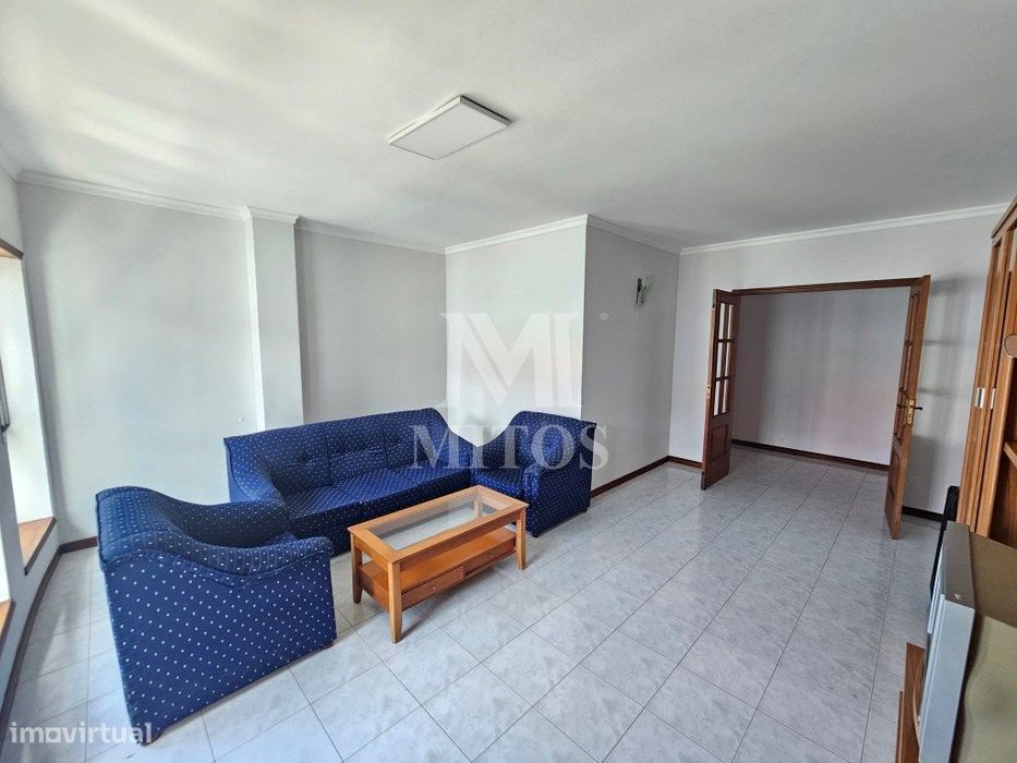 Apartamento T4 mobilado - Darque